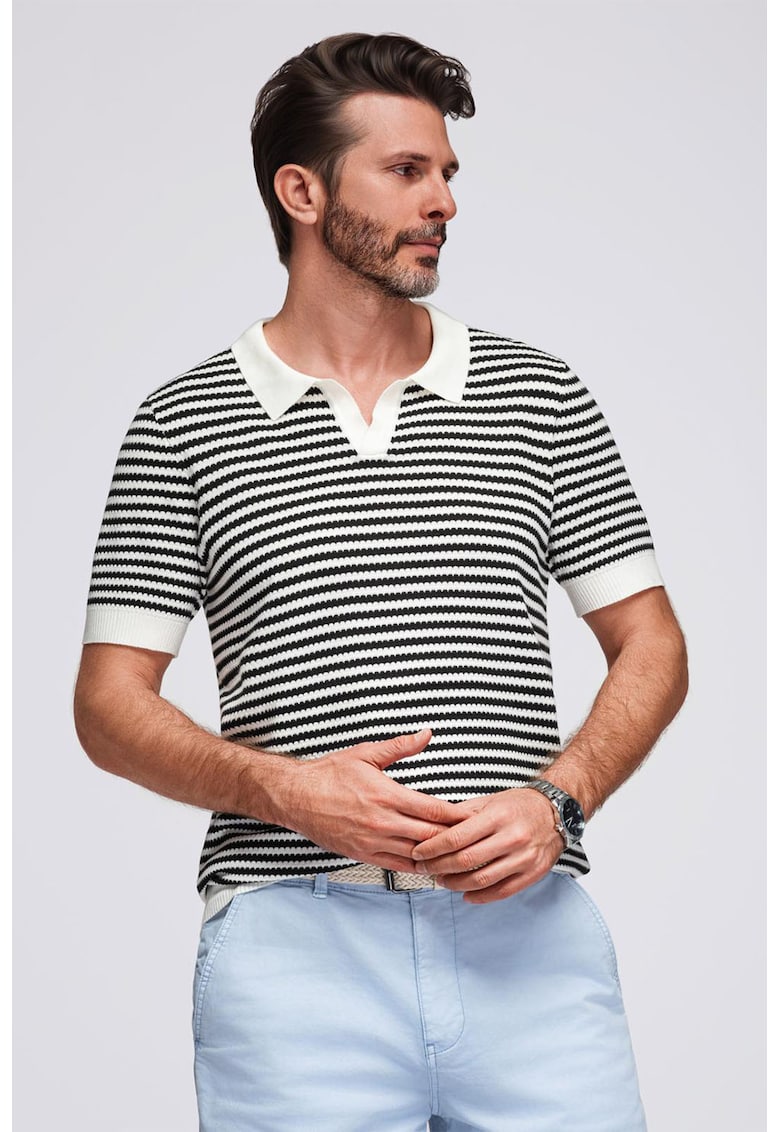 Tricou polo cu dungi