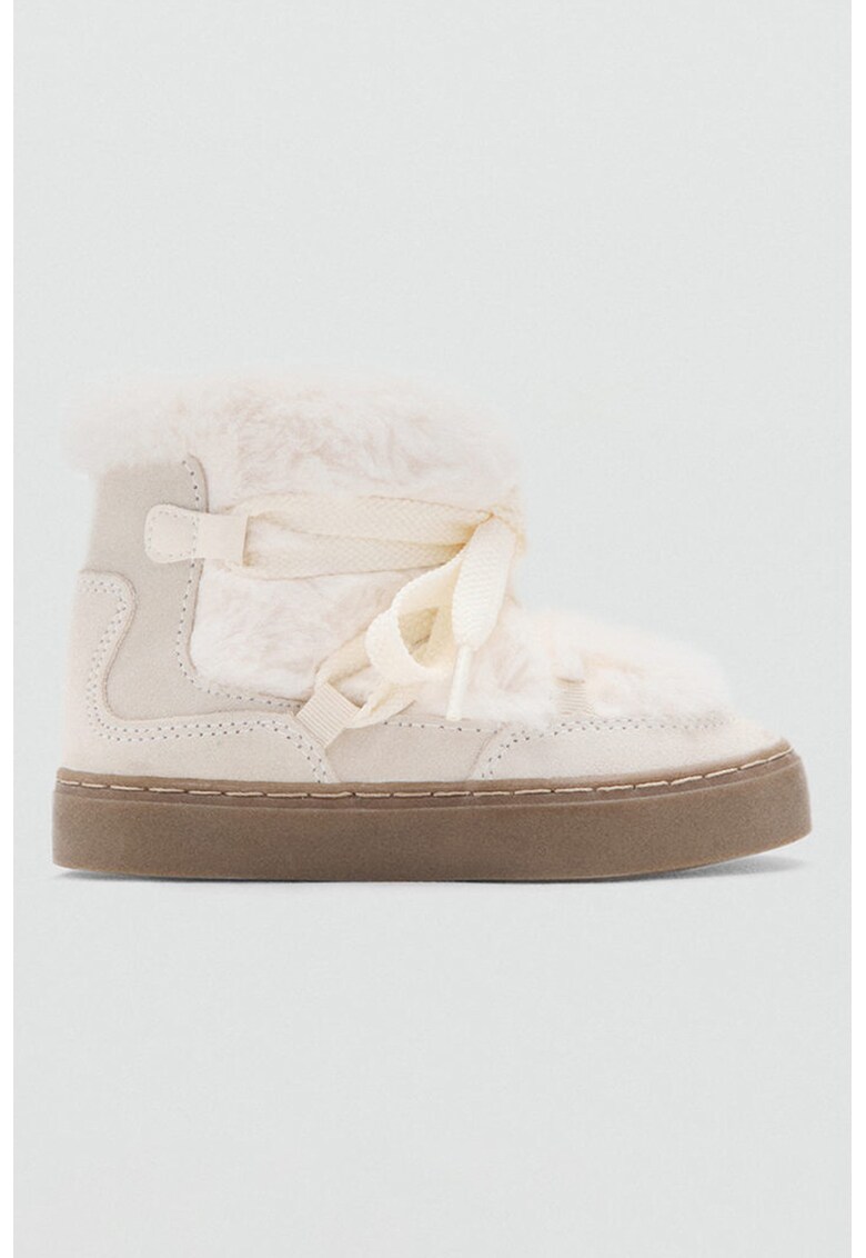 Ghete pufoase cu garnituri de blana sintetica