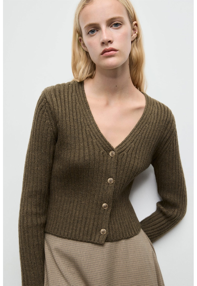 Cardigan tricotat cu stiatii