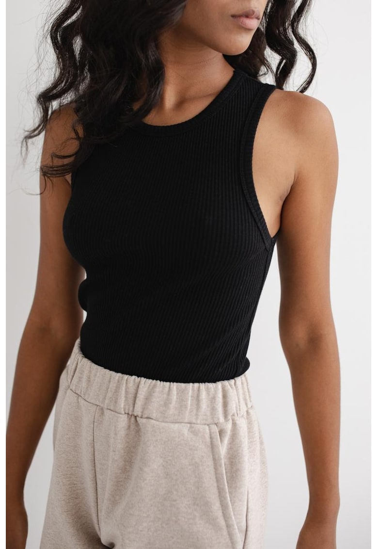 Top slim fit cu aspect striat