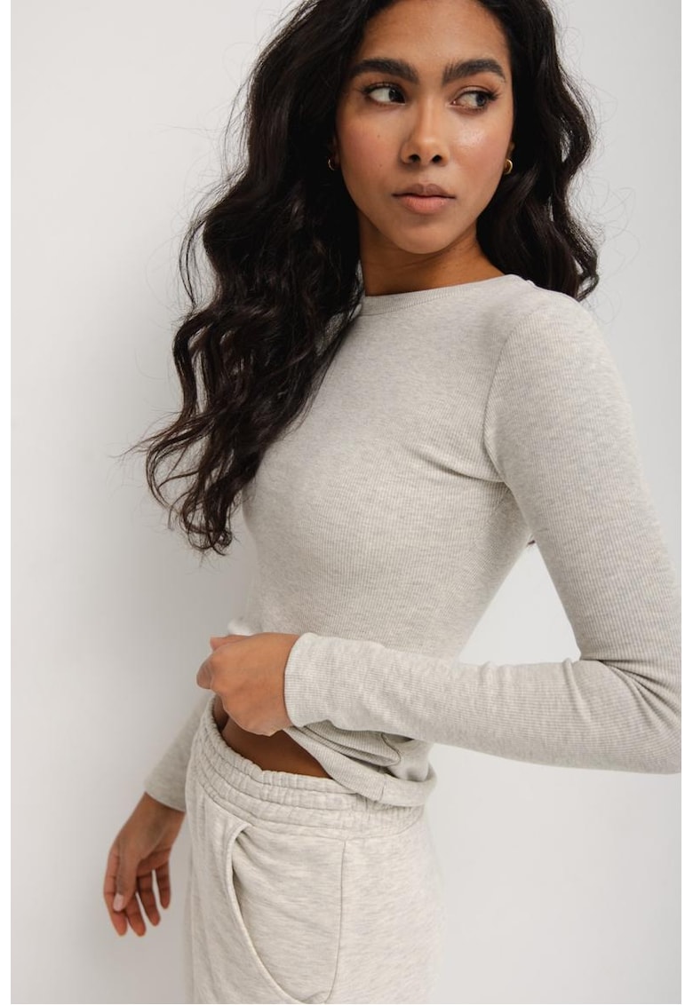 Bluza din jerseu cu decolteu la baza gatului -