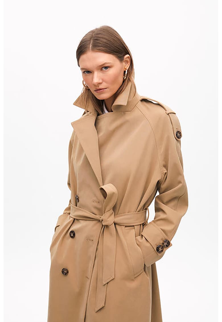 Trenci cu doua randuri de nasturi si cordon in talie