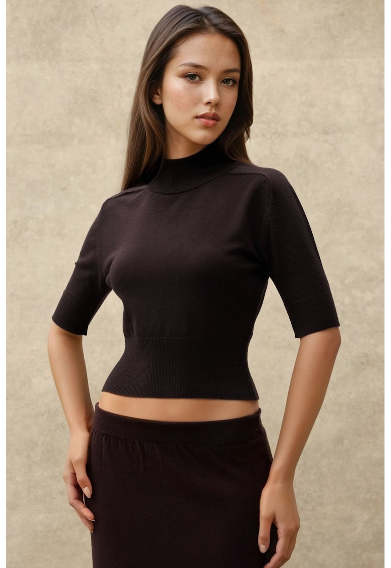 Pulover dama  scurt - guler inalt - texturat - maro inchis - tricot