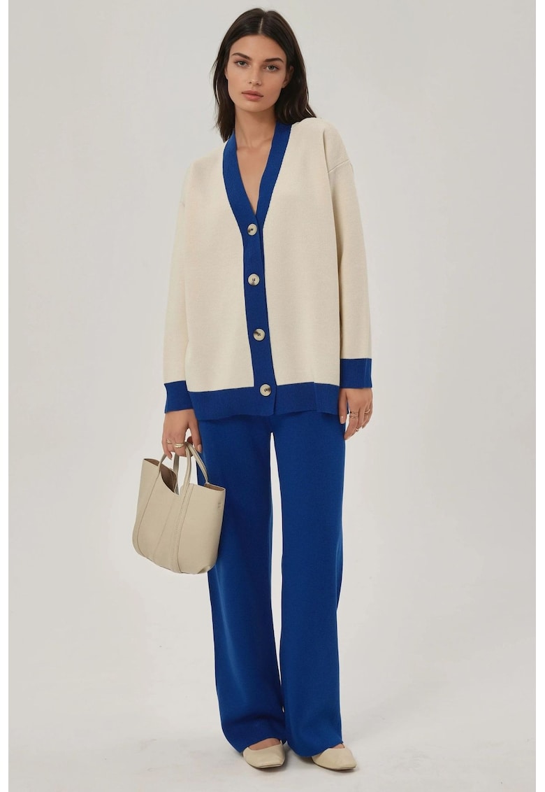 Compleu dama tricotat -  cardigan cu nasturi si pantaloni texturati - acril - bleumarin/bej