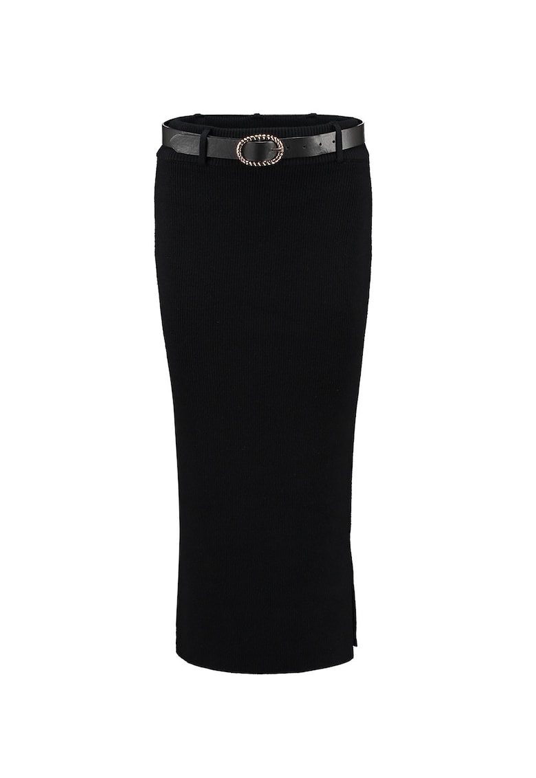 Fusta creion cu o curea in talie