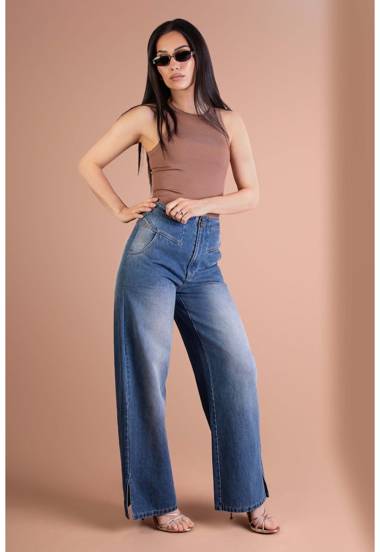 Blugi cu croiala ampla - talie inalta si slituri laterale