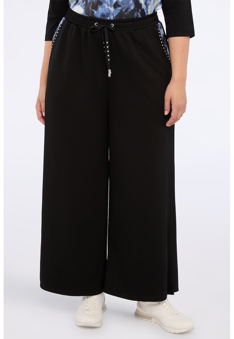 Pantaloni cu croiala ampla si talie ajustabila