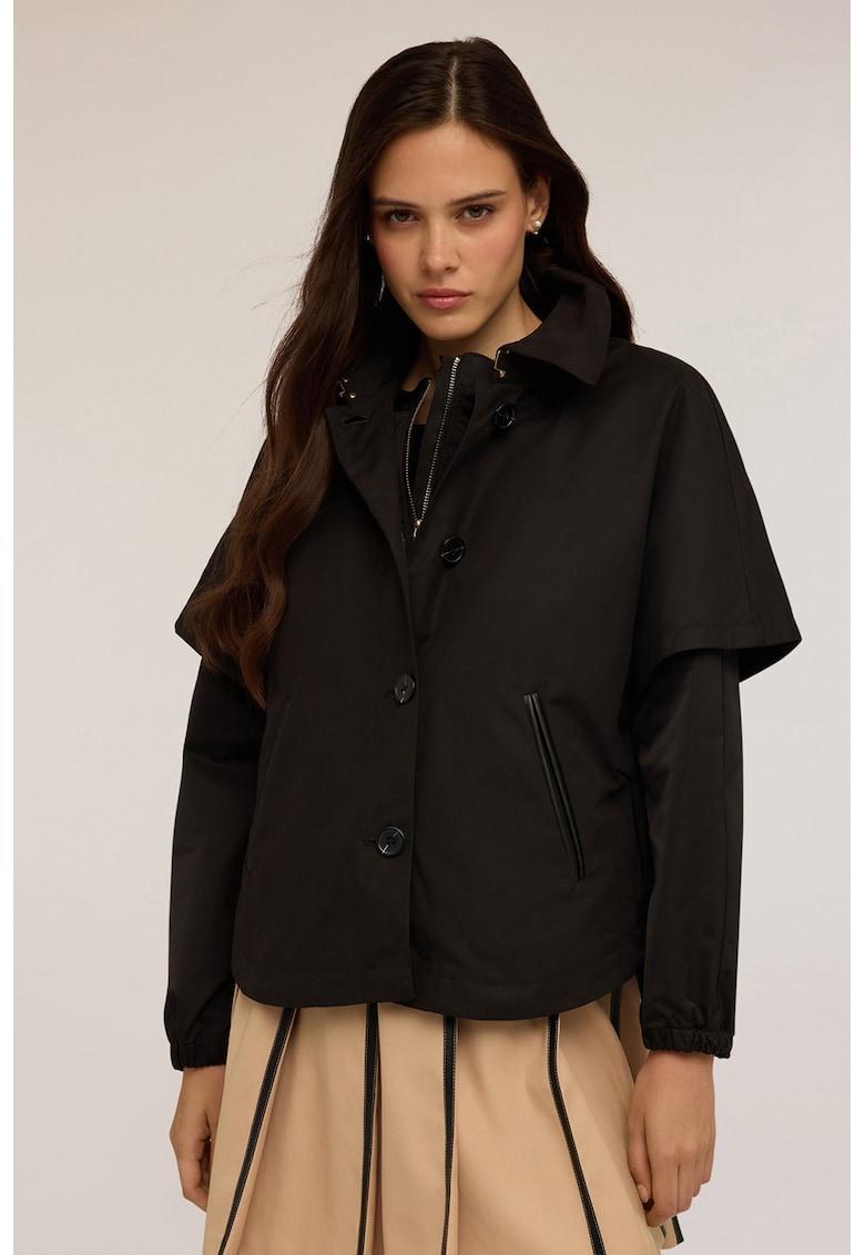 Jacheta cu buzunare laterale si gluga