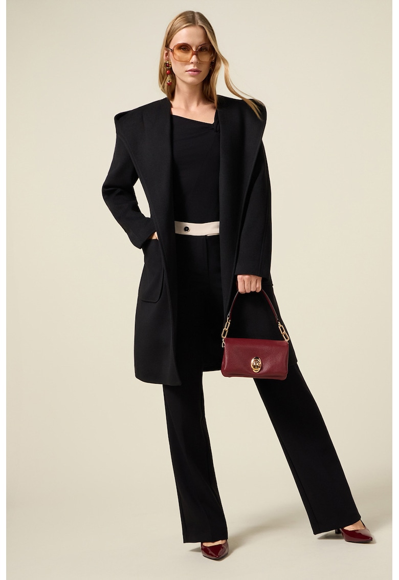 Pantaloni cu croiala dreapta si talie contrastanta