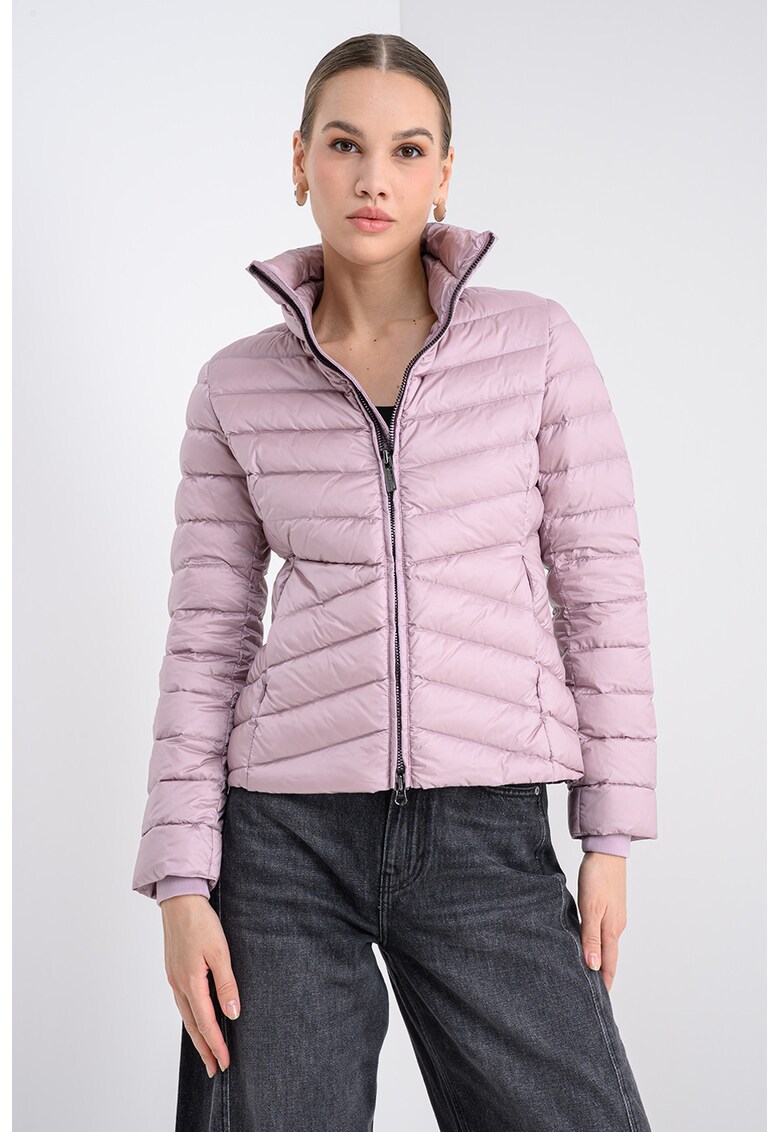 Geaca cu umplutura de puf si guler inalt