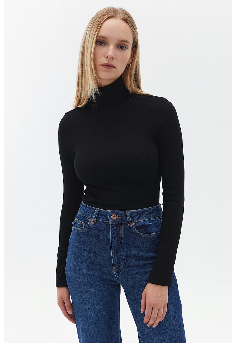 Bluza cambrata uni cu guler inalt - Negru -