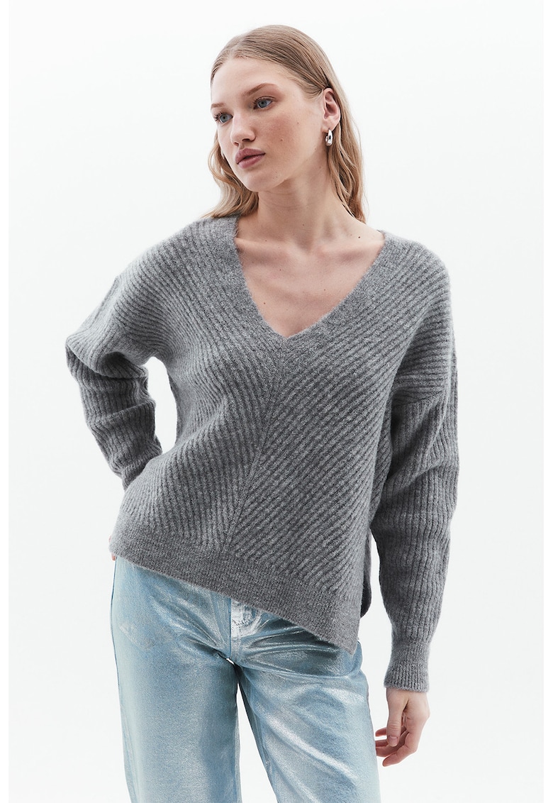 Pulover lejer cu decolteu in V - Gri melange