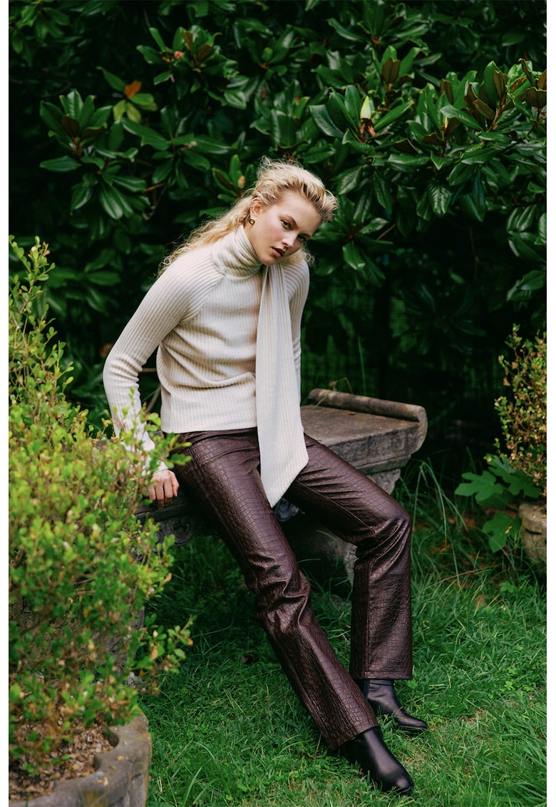 Pantaloni drepti de piele ecologica acu aspect piele de crocodil