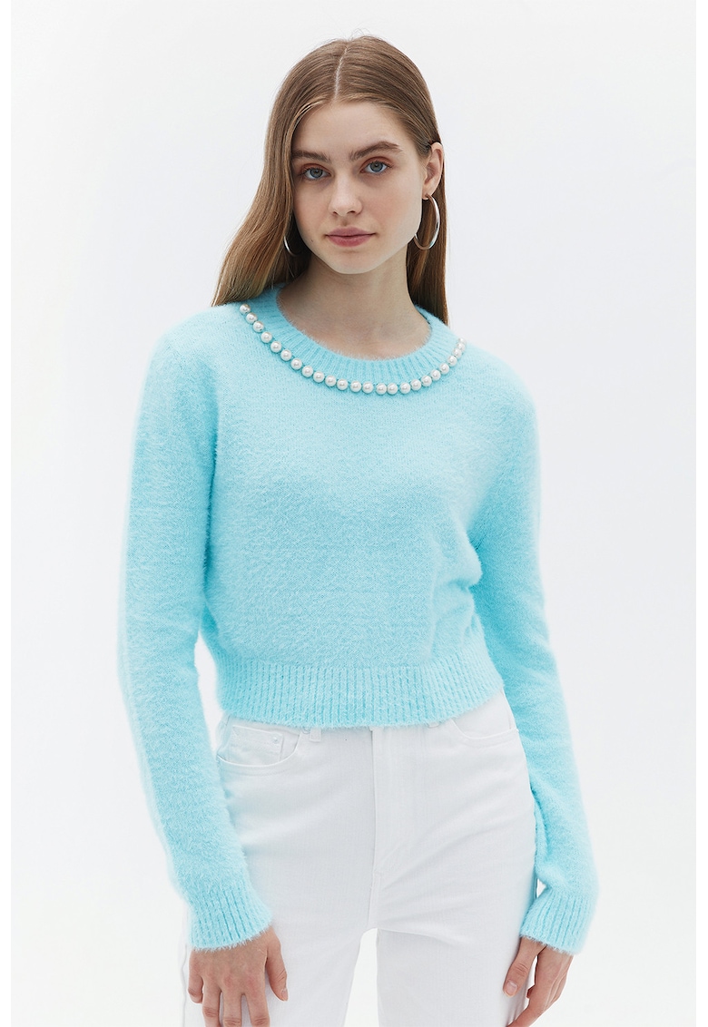 Pulover crop cu perle sintetice