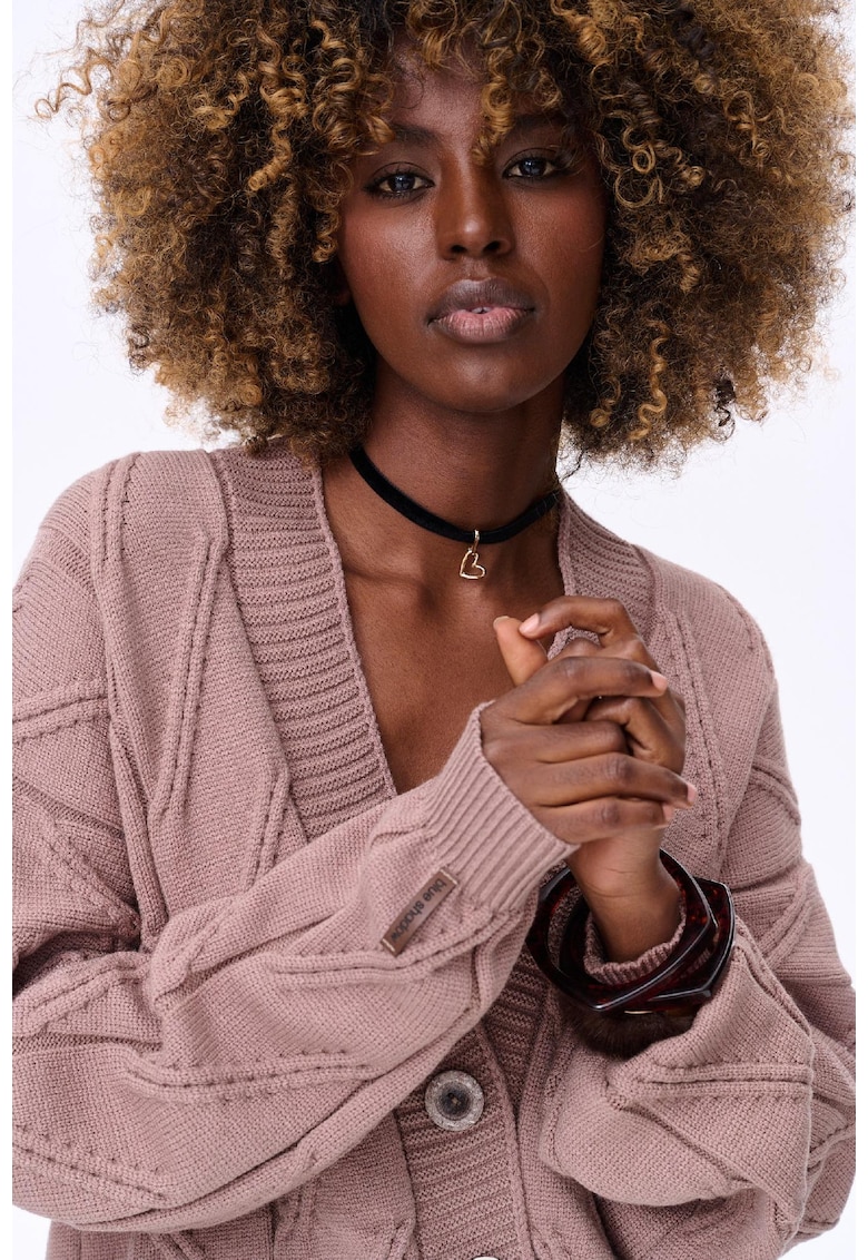 Cardigan lejer cu decolteu in V