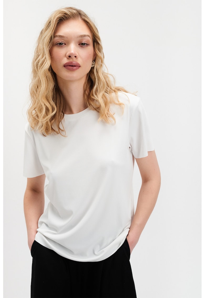 Tricou lejer cu decolteu la baza gatului - Alb optic