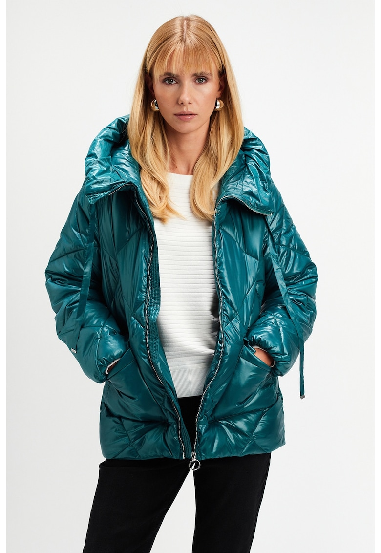 Geaca cu vatelina si buzunare aplicate supradimensionate