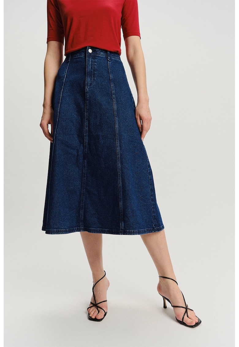 Fusta evazata din denim