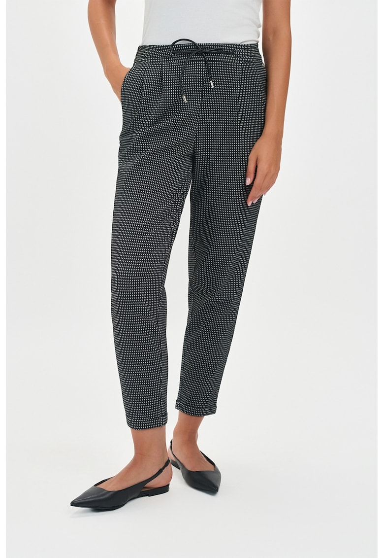 Pantaloni cu croiala ampla si talie ajustabila