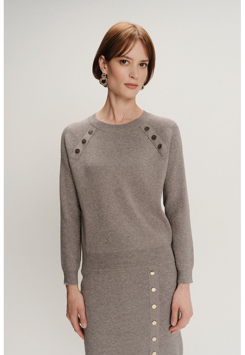 Pulover striat cu nasturi decorativi