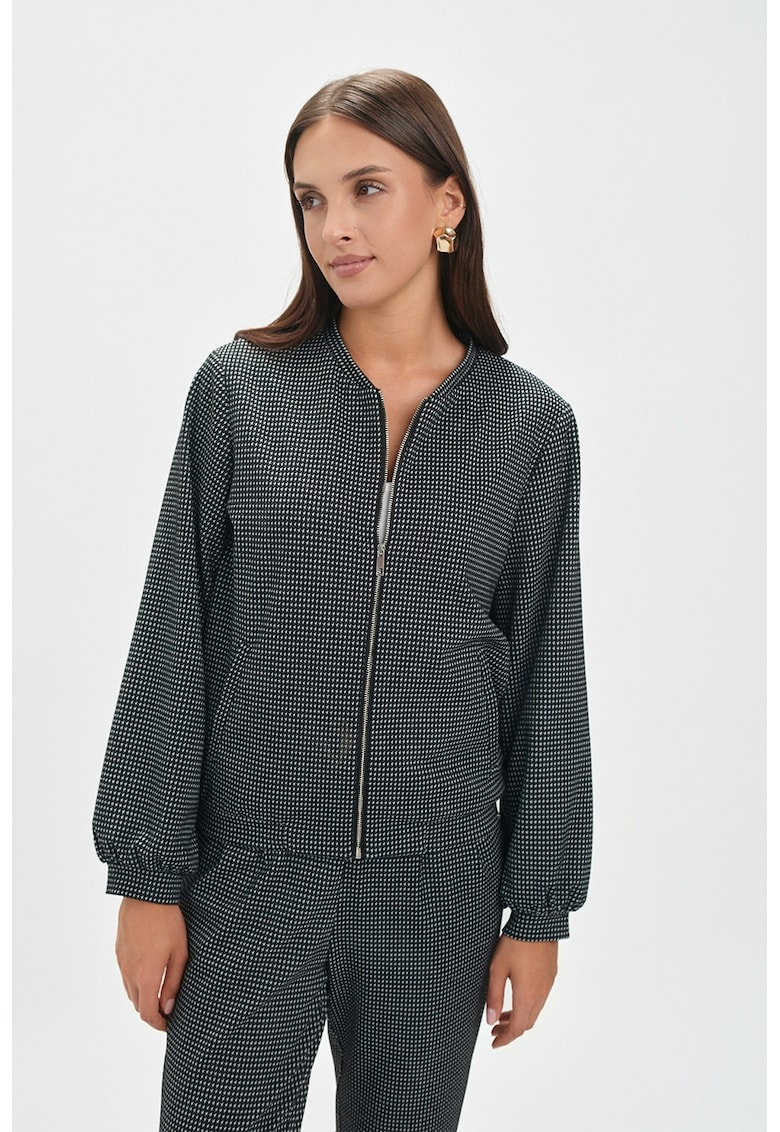 Jacheta bomber cu model in carouri si fermoar