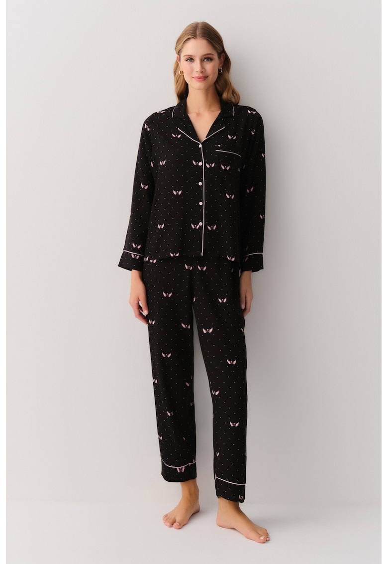 Pijama cu imprimeu si nasturi