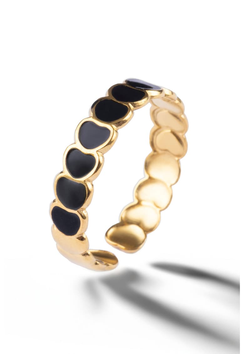 Inel fara inchidere placat cu aur de 18K si decorat cu detaliu in forma de inima