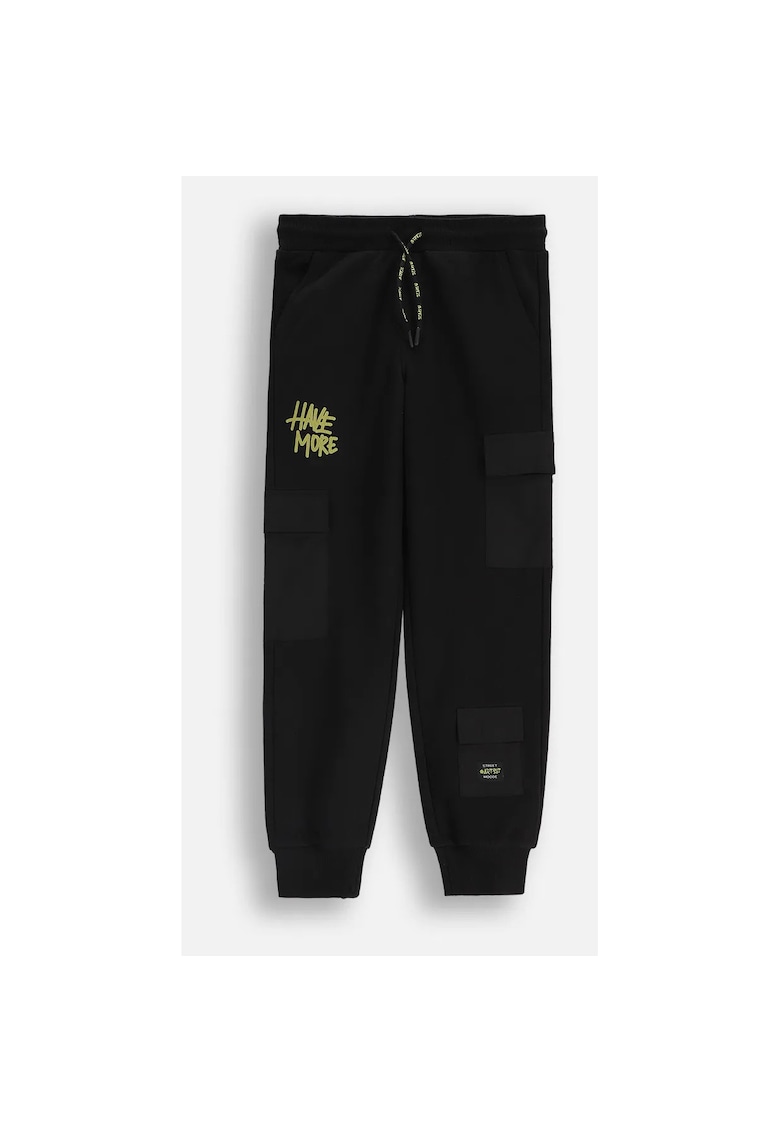 Pantaloni de trening cu buzunare aplicate