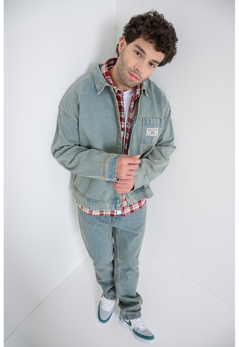 Jacheta din denim cu maneci cazute si capse