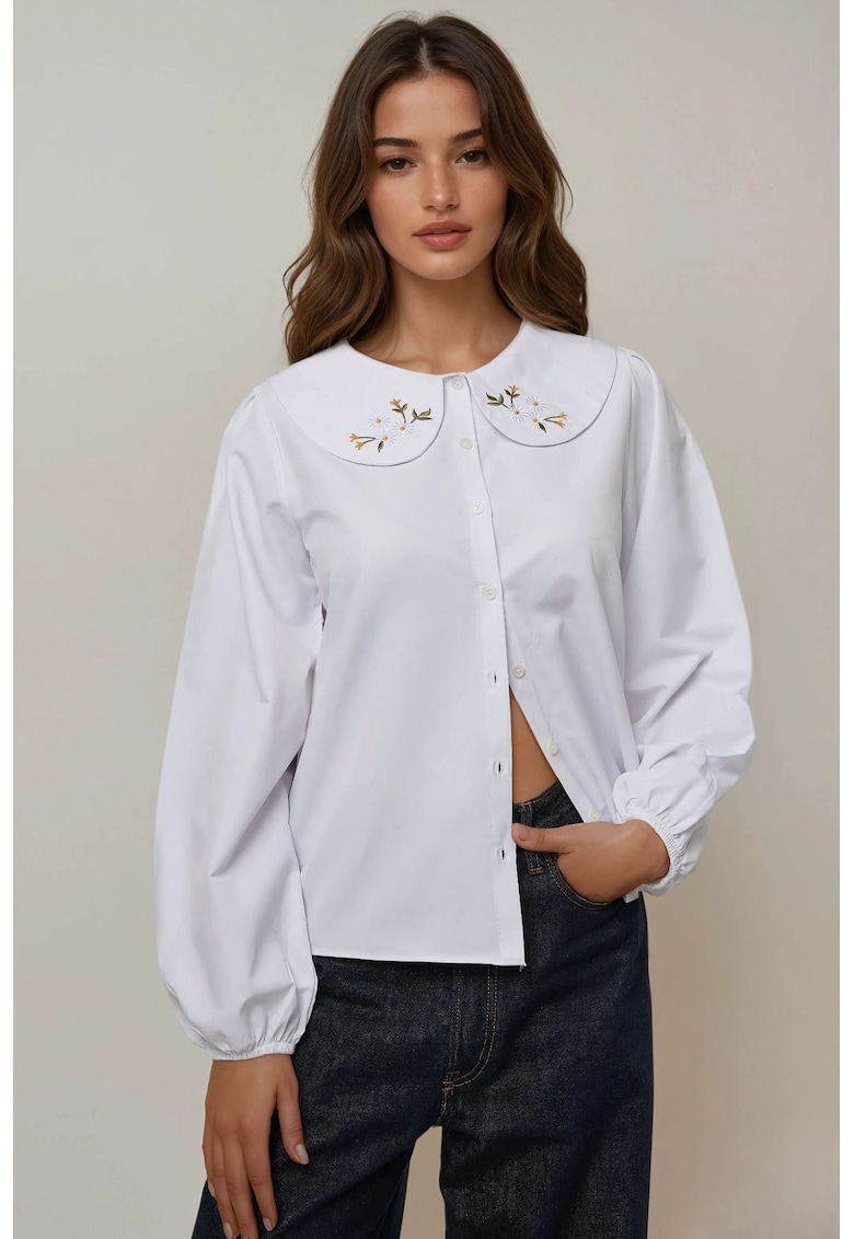 Camasa cu guler Peter Pan cu broderie florala