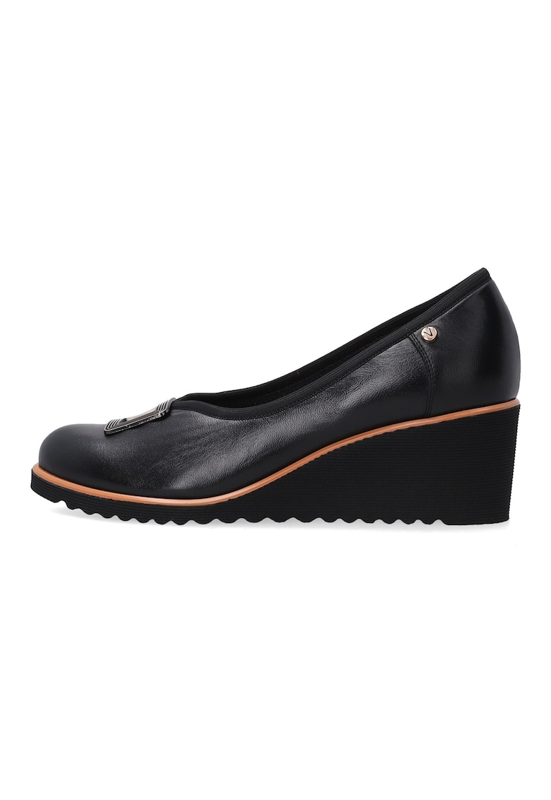 Pantofi casual cu talpa wedge si aplicatii metalice