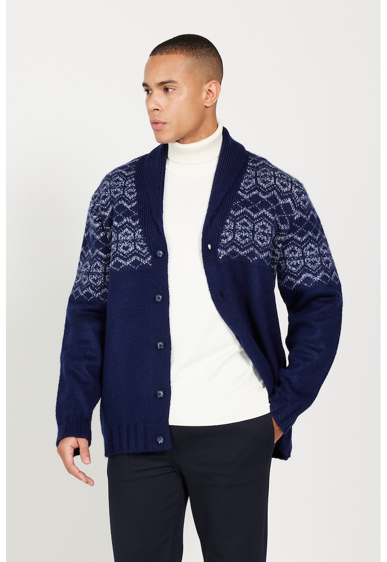 Cardigan tricotat cu model