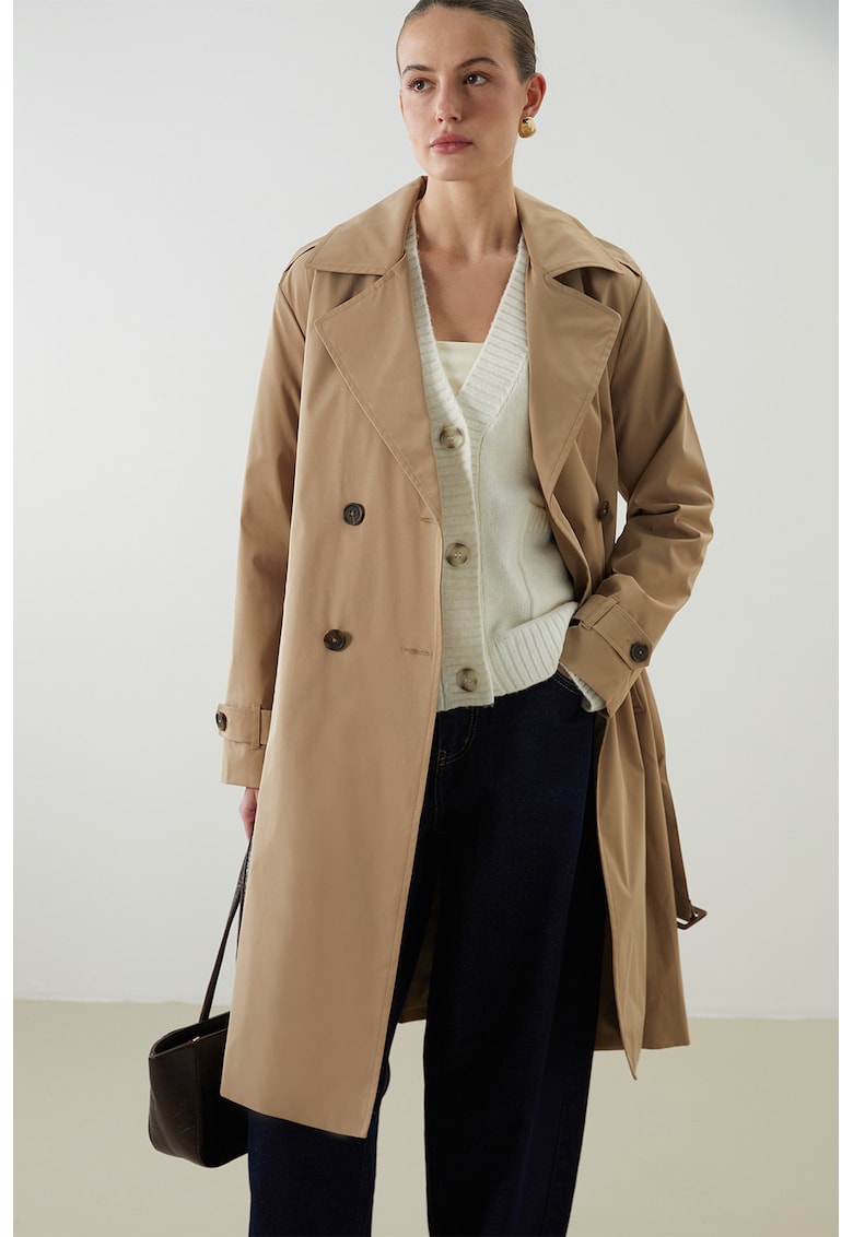 Trenci cu doua randuri de nasturi