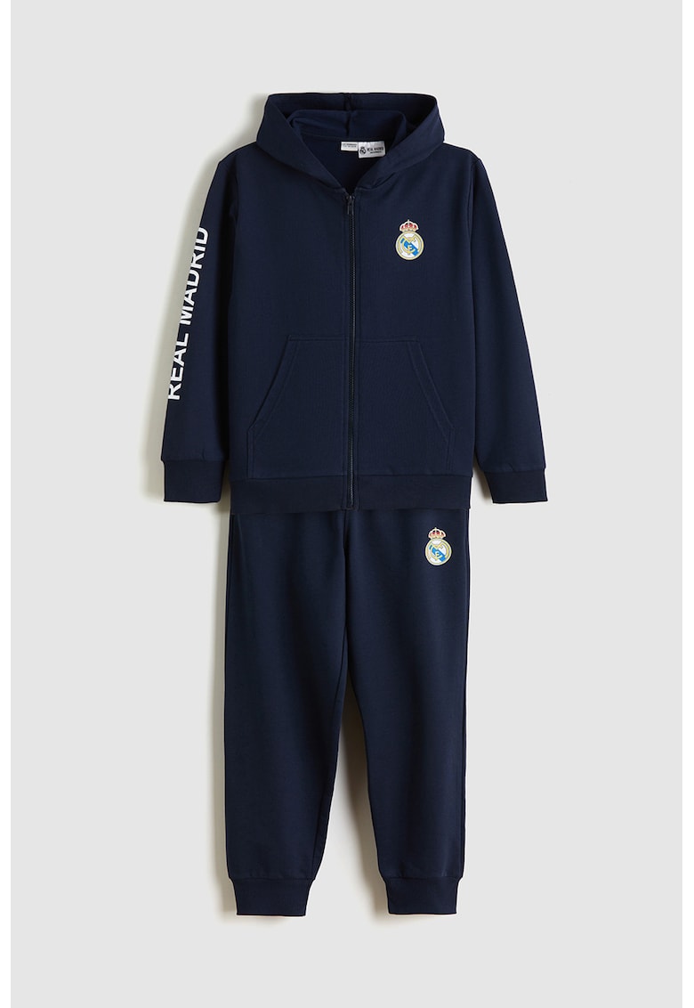 Trening cu gluga si text