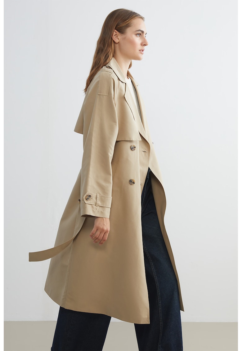 Trenci cu maneci raglan