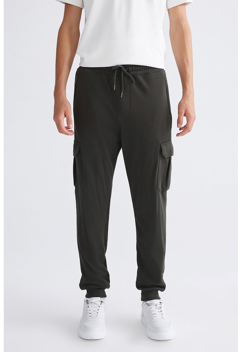 Pantaloni de trening cargo cu snur de ajustare