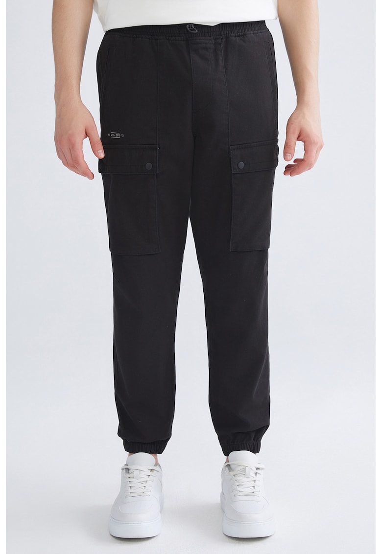 Pantaloni de trening cargo cu talie medie