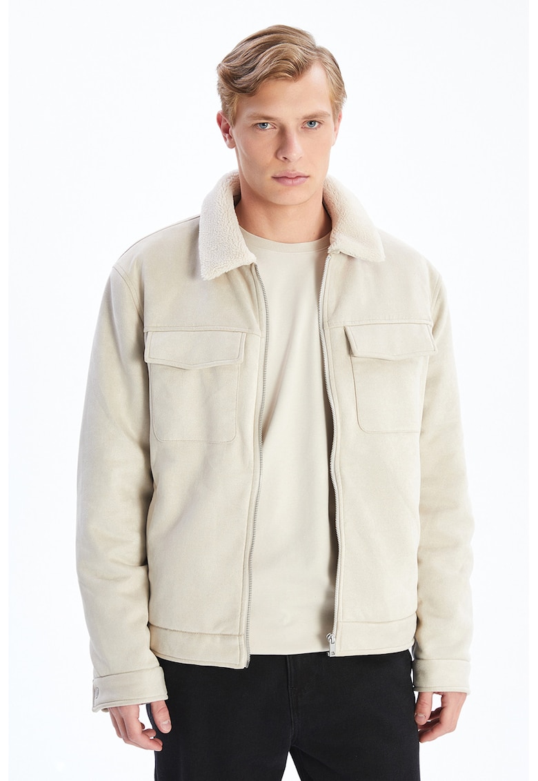 Jacheta cu captuseala din material teddy