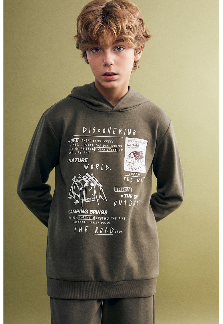 Trening cu imprimeu si gluga