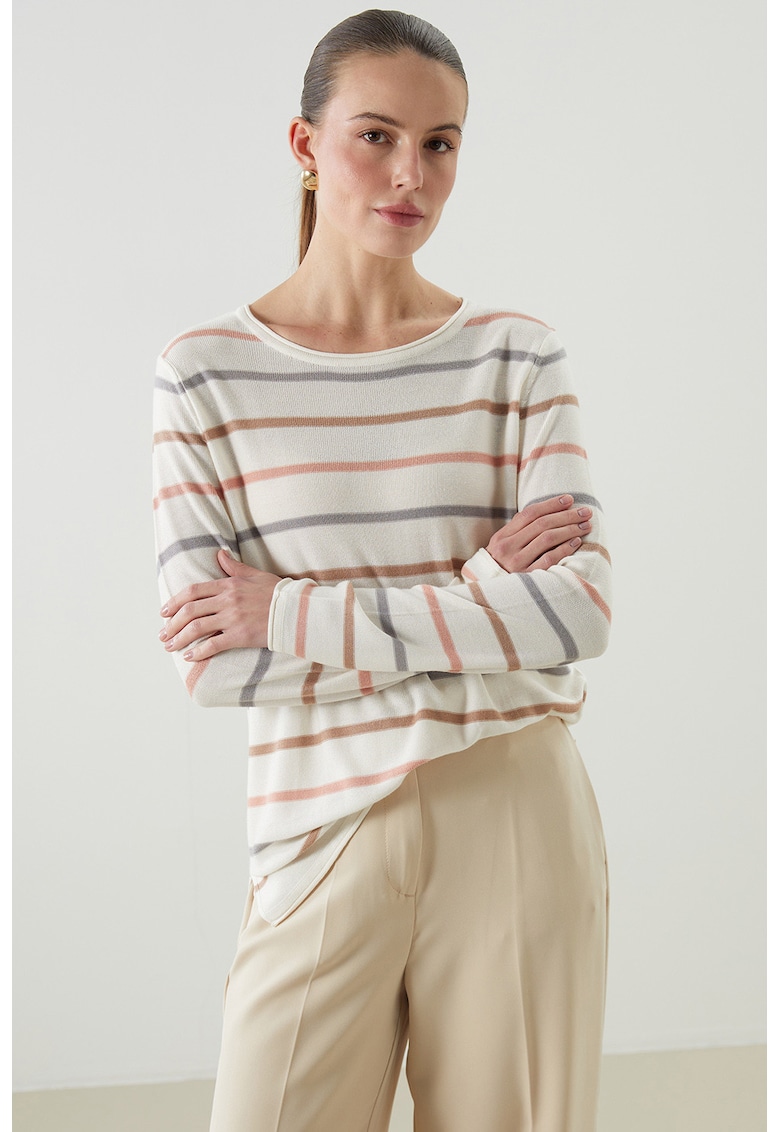 Pulover lejer cu model in dungi