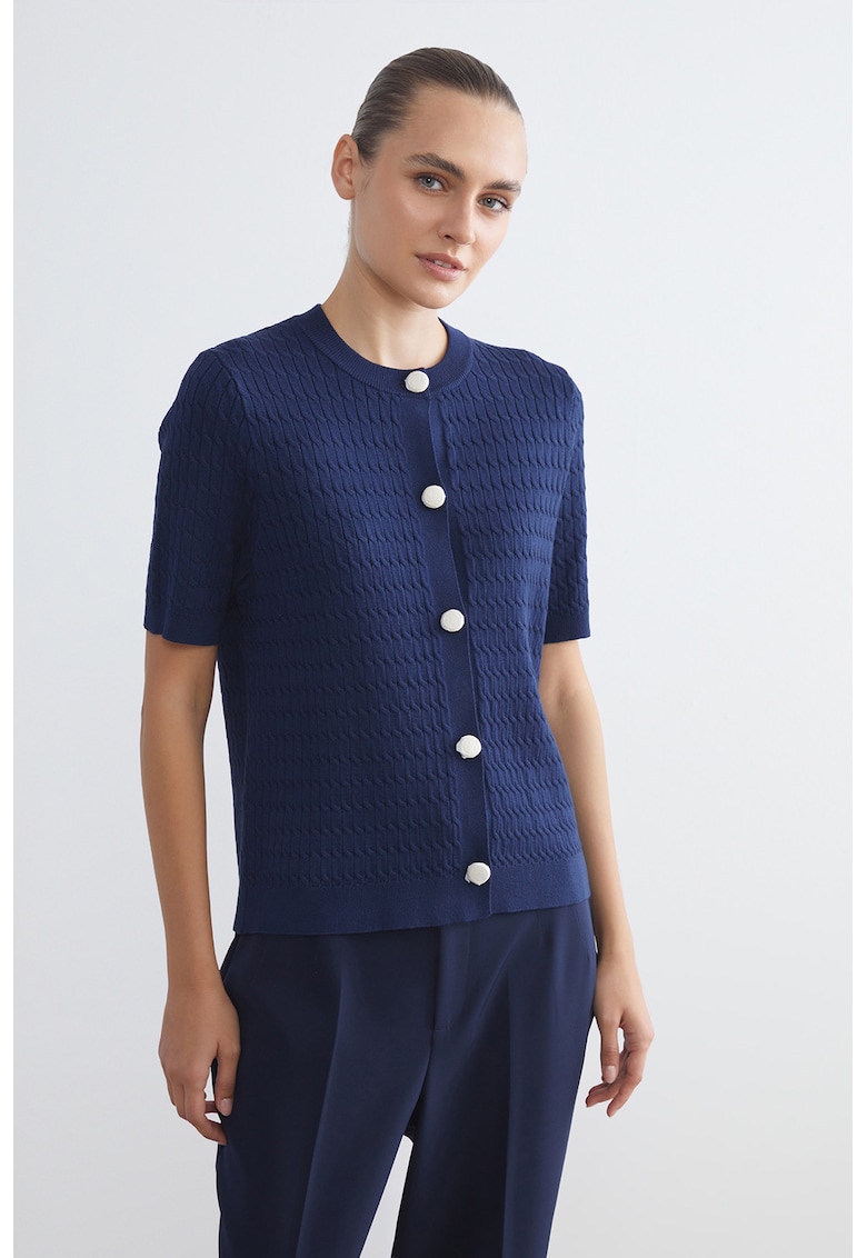 Pulover tricotat fin cu maneci scurte si nasturi decorativi