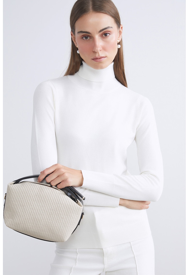 Pulover slim fit cu guler inalt Pulover slim fit cu guler inalt