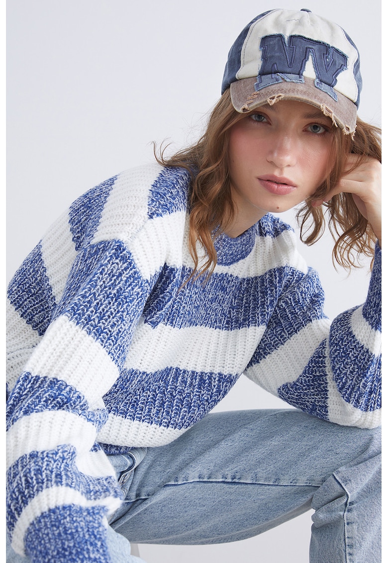 Pulover cu dungi si maneci cazute