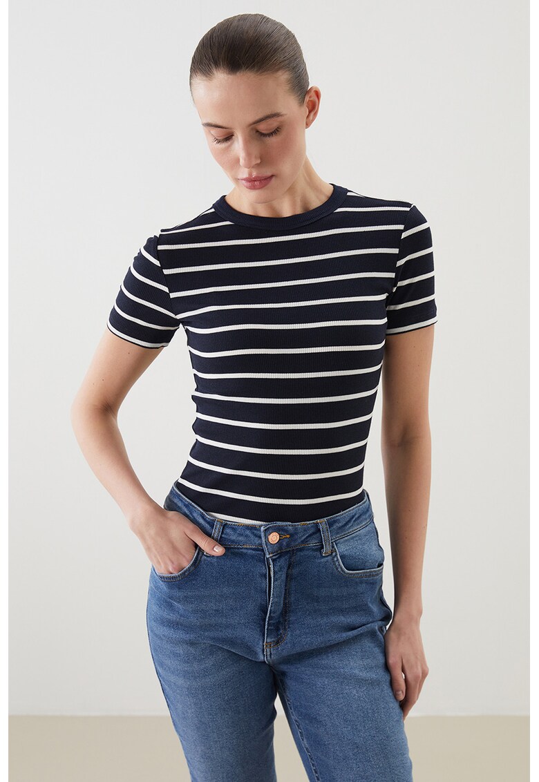 Tricou slim fit cu decolteu la baza gatului - Alb/Albastru ultramarin