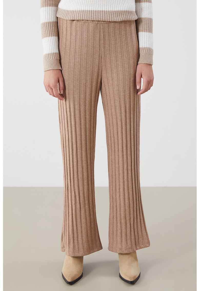 Pantaloni striati cu talie inalta