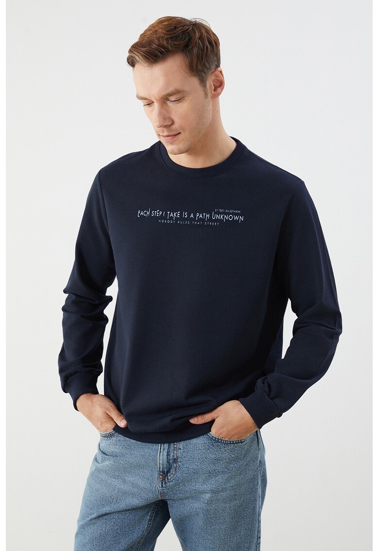 Bluza de trening cu decolteu la baza gatului si imprimeu - Albastru ultramarin