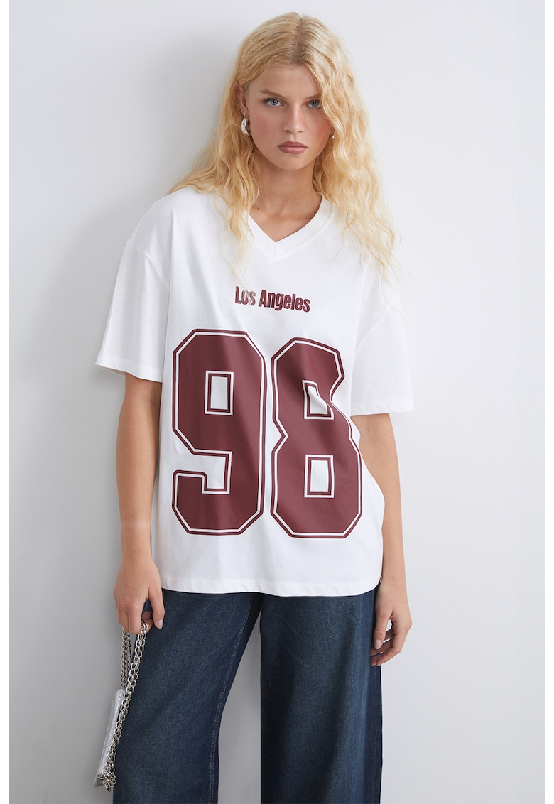 Tricou lejer cu decolteu in V