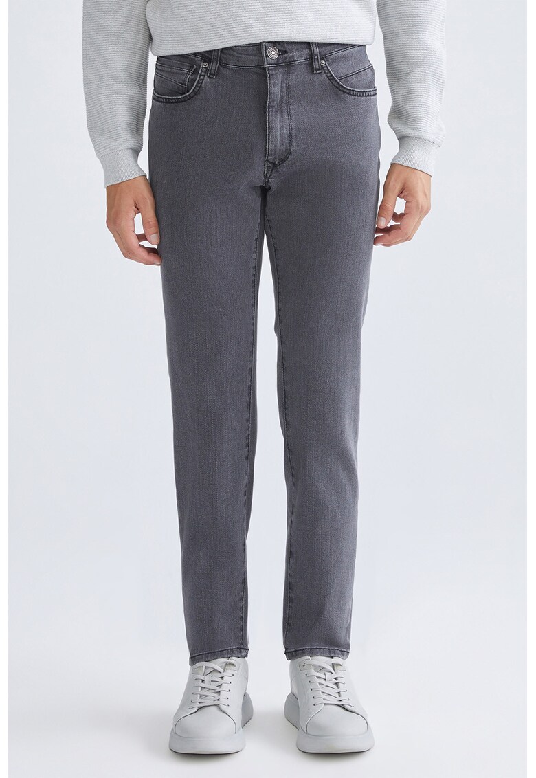 Blugi cu croiala dreapta si talie medie - Gri cenusiu