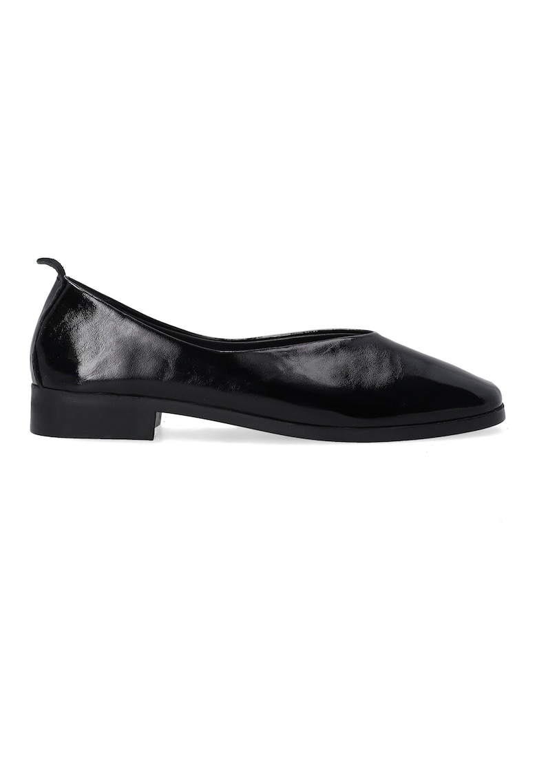 Balerini din piele lacuita cu varf patrat