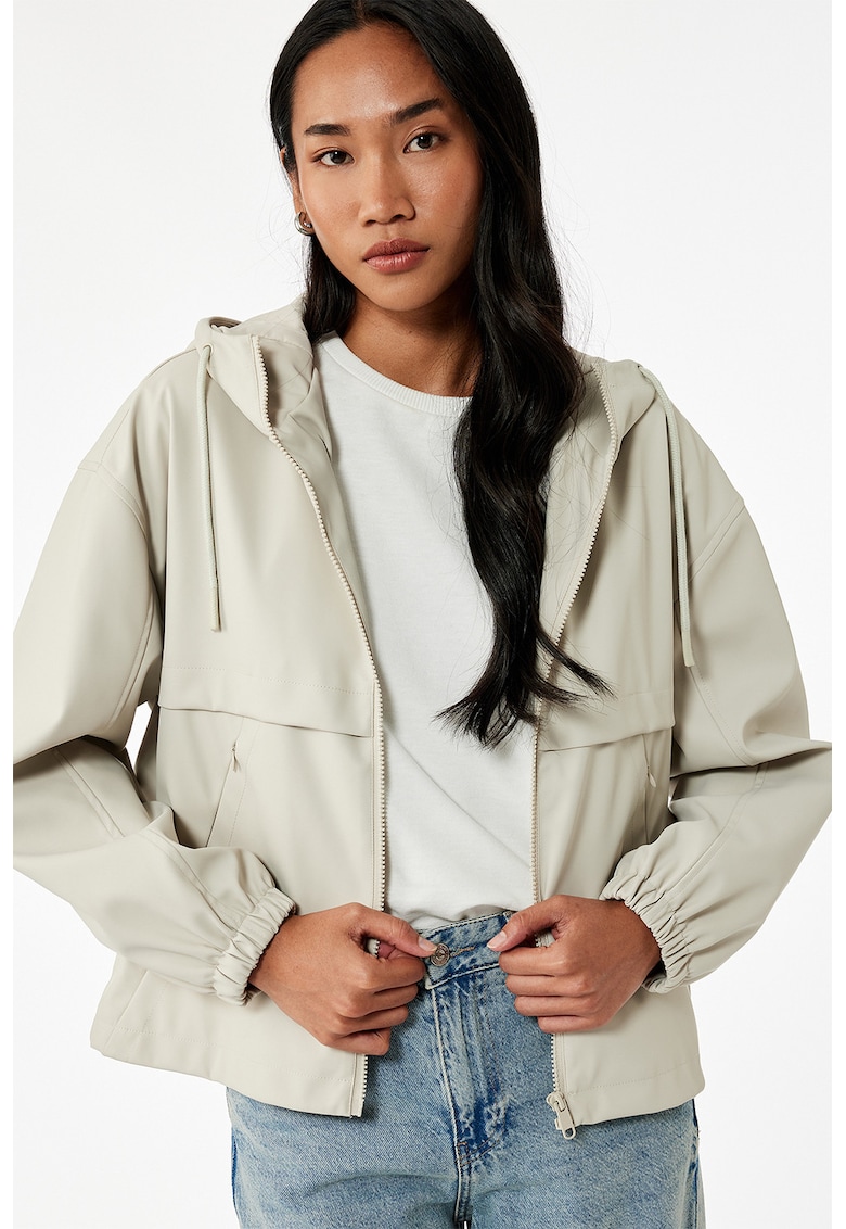 Pelerine de ploaie cu gluga